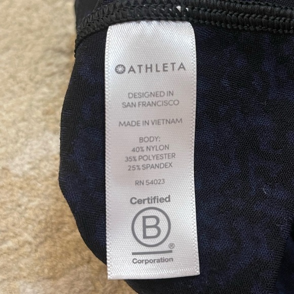Athleta blue black leopard print high neck sports bra women’s size XSP - Picture 5 of 6